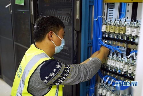 新春走基層 春運通信暢通保障忙，移動通信設備背后的守護者